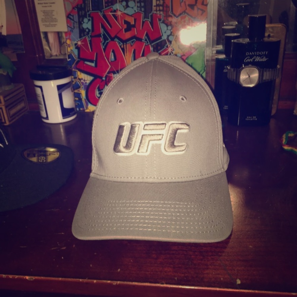 UFC Logo, New Era Cap, Grey, Medium-Large.